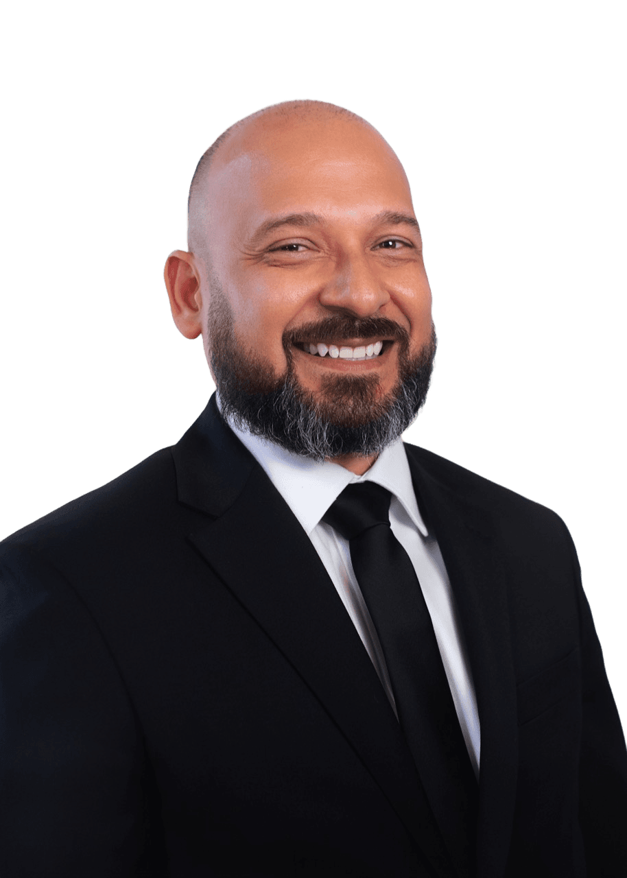 Ramon Cervantes headshot